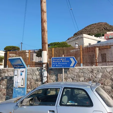 Holiday home The Beautiful Plaka (Milos)
