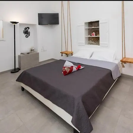 The Beautiful Plaka (Milos)